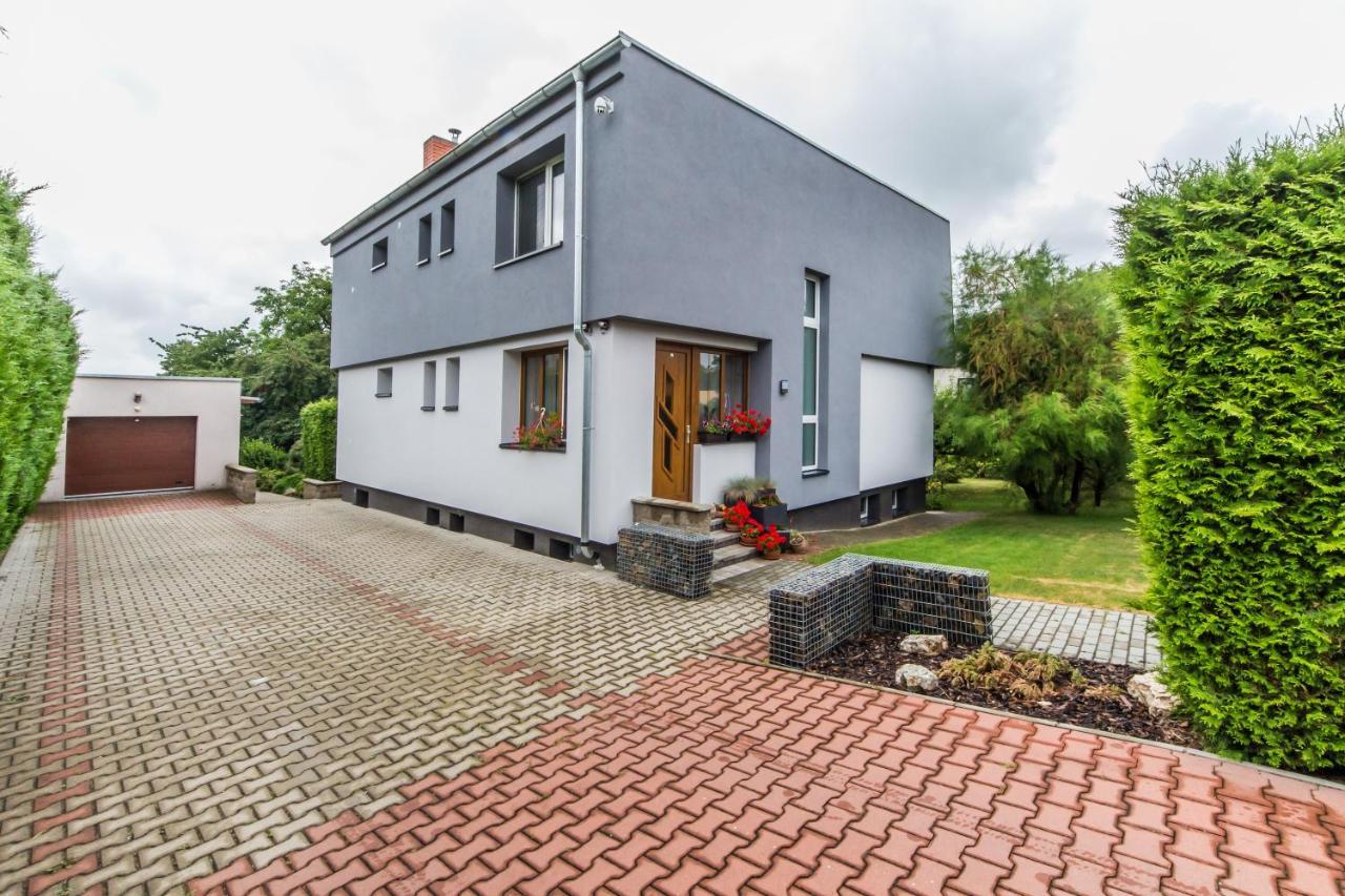 Pension Milada Klecany Bagian luar foto